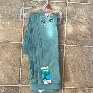 Size 8 kid’s leggings green with owl